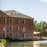 Apartahotel La Fábrica Del Canal - Adults Only