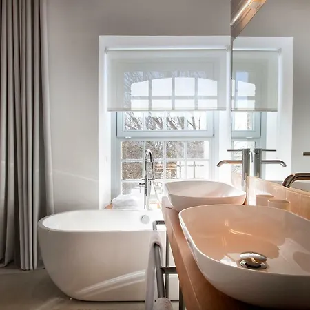 La Fabrica Del Canal (adults Only) 5*