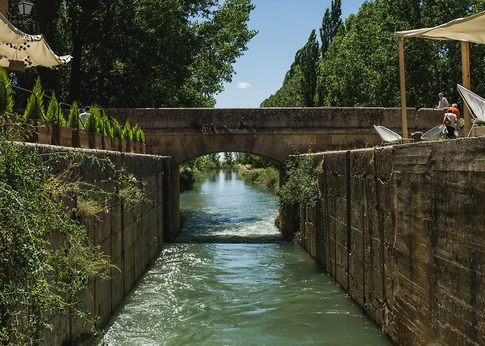 Aparthotel La Fabrica Del Canal - Adults Only