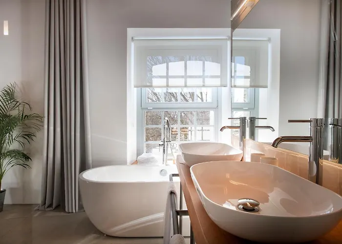 La Fabrica Del Canal - Adults Only 3* Abarca