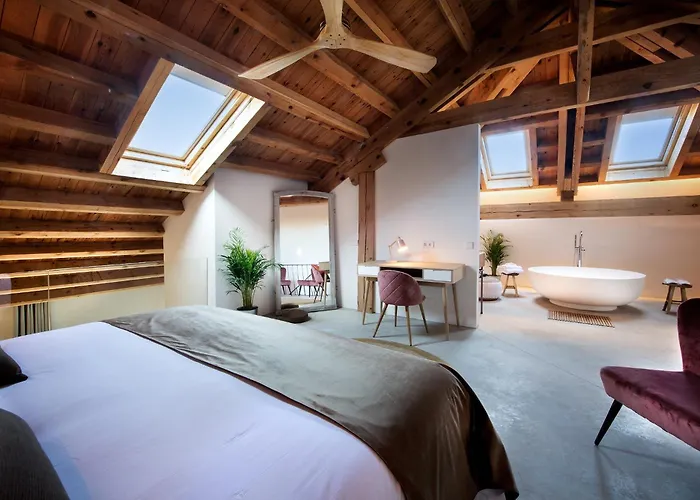 La Fabrica Del Canal - Adults Only 3*